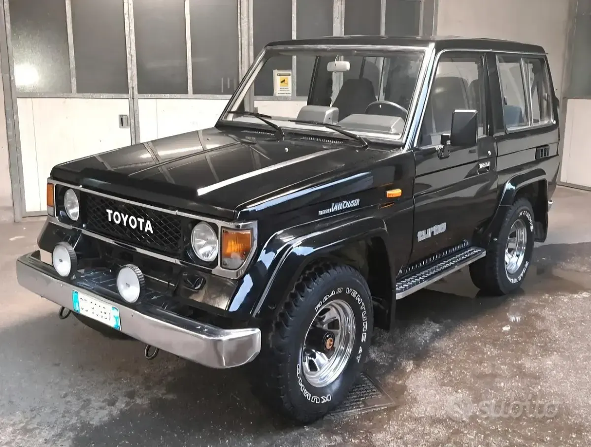 Usata Toyota Land Cruiser 86 CV (63 kW) 1989 Nero SUV