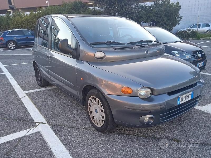 Usata Fiat Multipla 2004 Grigio Monovolume