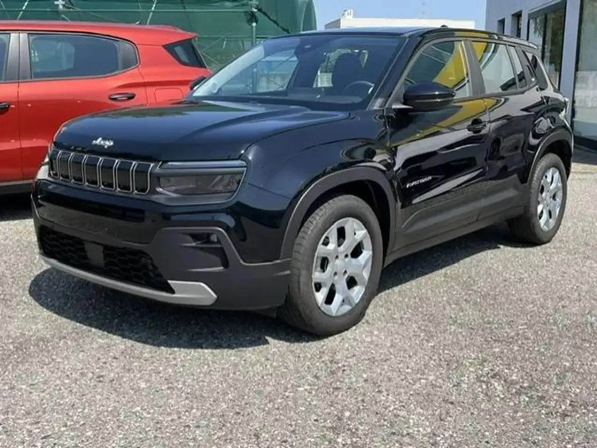 Usata Jeep Avenger Altitude 101 CV (74 kW) 2025 Nero SUV
