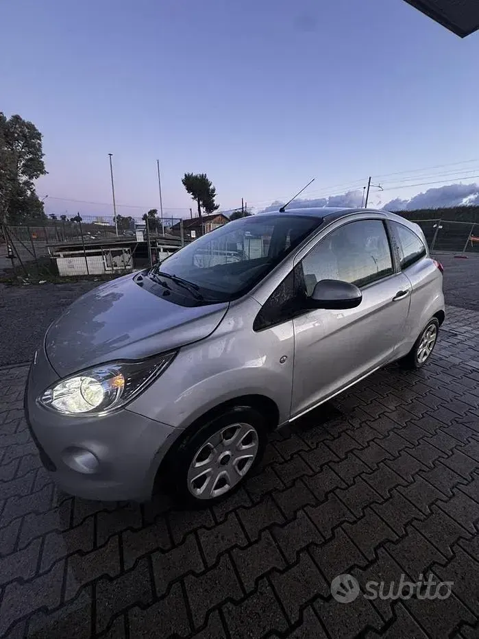 Usata Ford Ka 75 CV (55 kW) 2011 Grigio Utilitaria