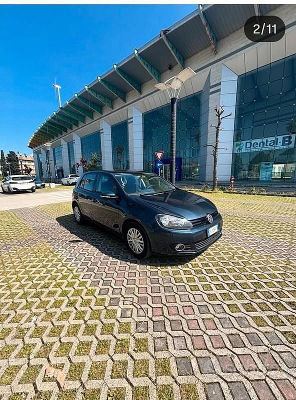 Usado VW Golf VI 110 CV (80 kW) 2010 Azul Utilitario