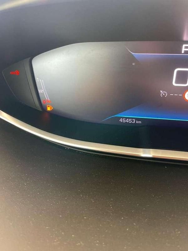 Usata Peugeot 3008 Allure 131 CV (96 kW) 2024 Grigio SUV