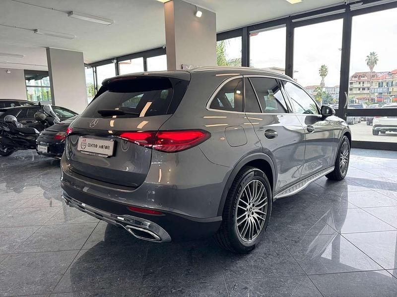 Usata Mercedes GLC220 Advanced Plus 197 CV (144 kW) 2023 Selenite grey SUV