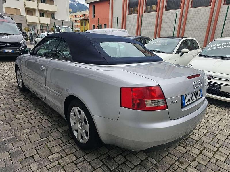 Usata Audi A4 Cabriolet 163 CV (119 kW) 2003 Argento Cabrio