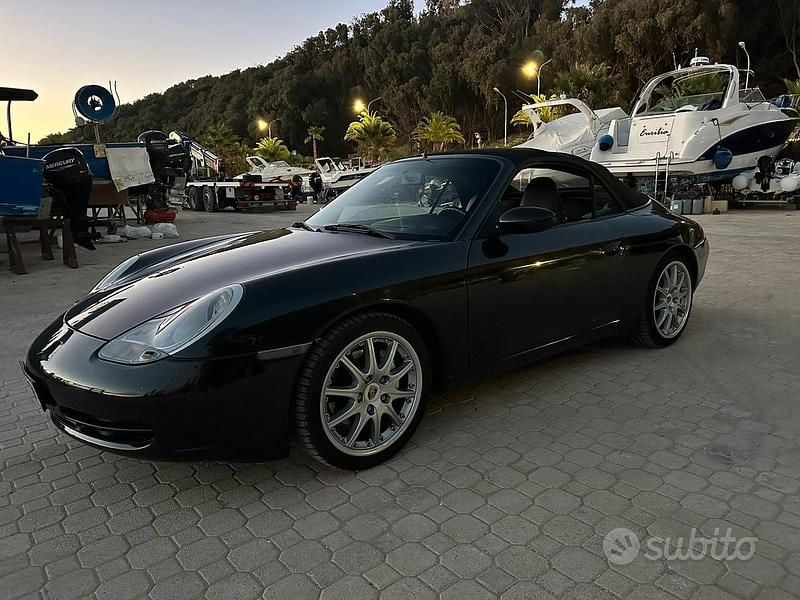 Nero Usata 2000 Porsche 911 Carrera 4 Cabriolet Cabrio | 37.500 € (Ottimo prezzo) - Immagine 1/4