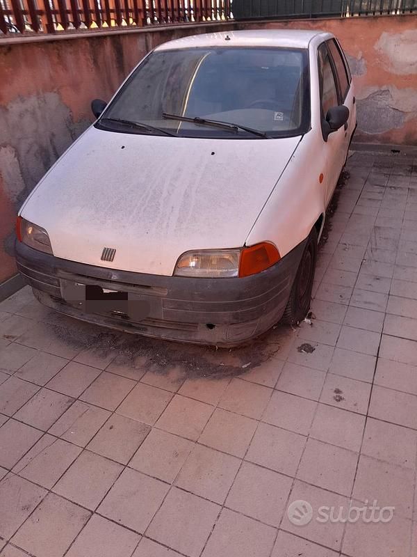 Usata 1998 Fiat Punto Due volumi | 600 € (Super prezzo) - Immagine 1/2