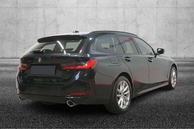 Usata BMW 320e Comfort Edition 190 CV (139 kW) 2022 Nero metallizzato Station wagon