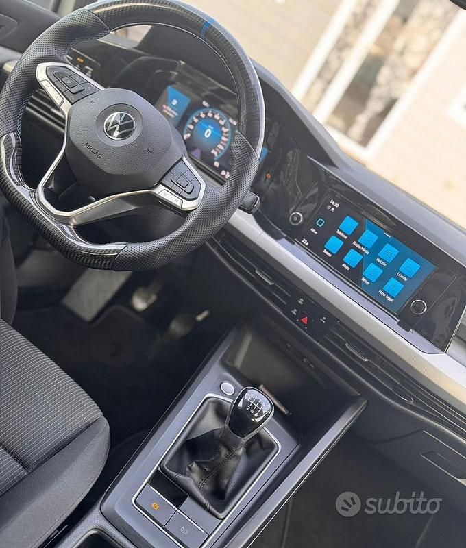 Usata VW Golf VIII 2021 Grigio Utilitaria