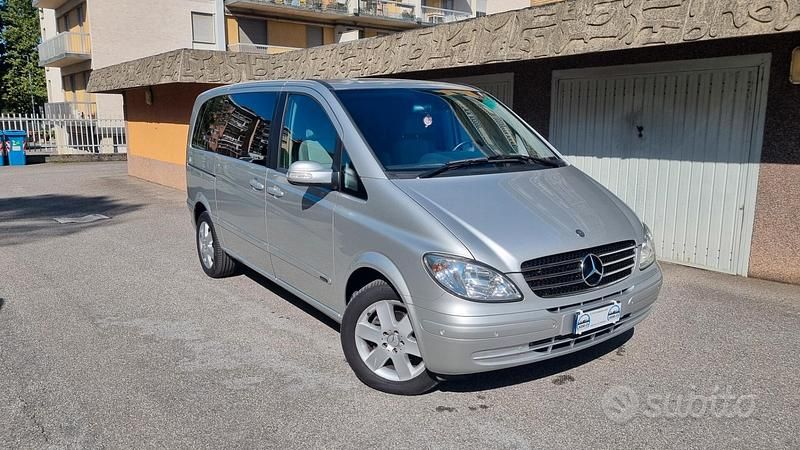 Usata Mercedes Viano 150 CV (110 kW) 2008 Grigio Monovolume