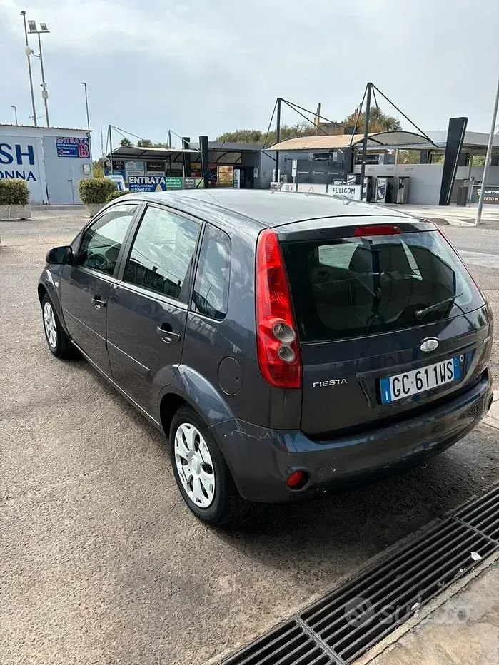 Usata Ford Fiesta 68 CV (50 kW) 2008 Utilitaria