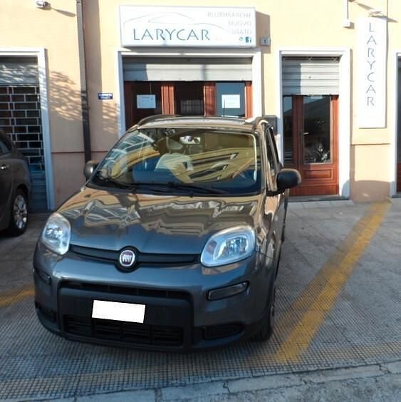 Usata Fiat Panda Cross Cross 70 CV (51 kW) 2022 Grigio Utilitaria