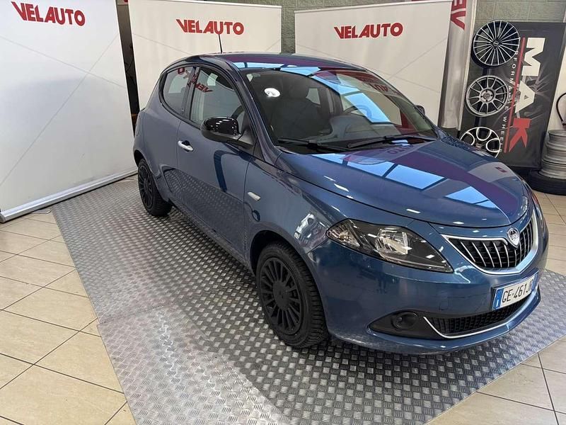 Usata Lancia Ypsilon S 69 CV (50 kW) 2021 Blu/azzurro Utilitaria