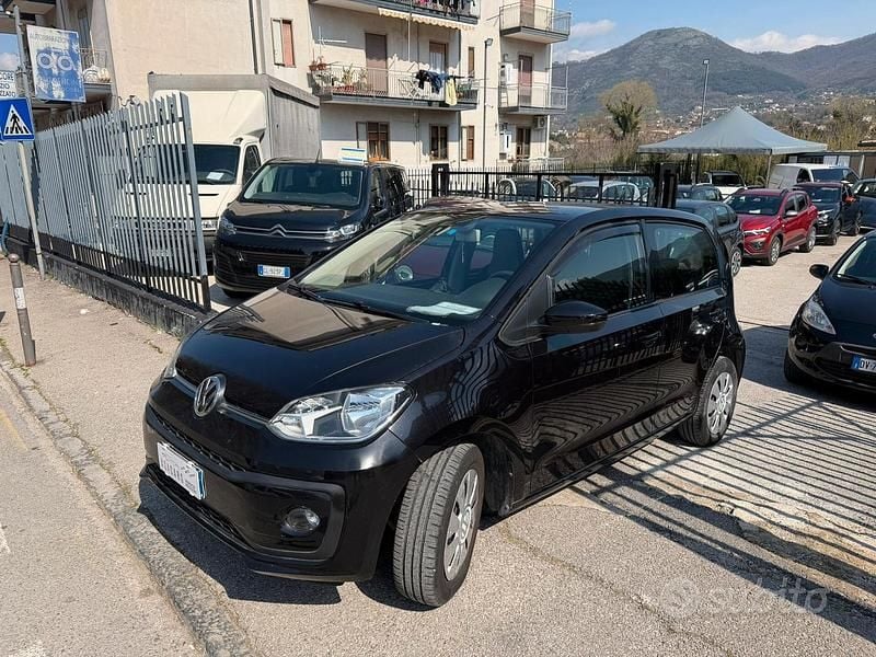 Usata VW up! Move 68 CV (50 kW) 2018 Nero Utilitaria