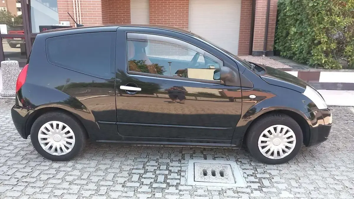 Usata Citroën C2 73 CV (53 kW) 2006 Utilitaria