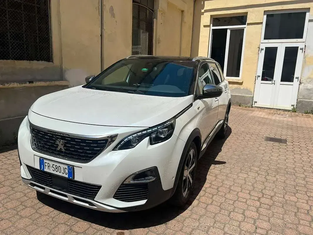 Usata Peugeot 5008 GT 182 CV (133 kW) 2018 Bianco SUV