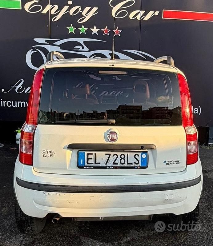 Usata Fiat Panda Classica 77 CV (56 kW) 2012 Bianco Utilitaria