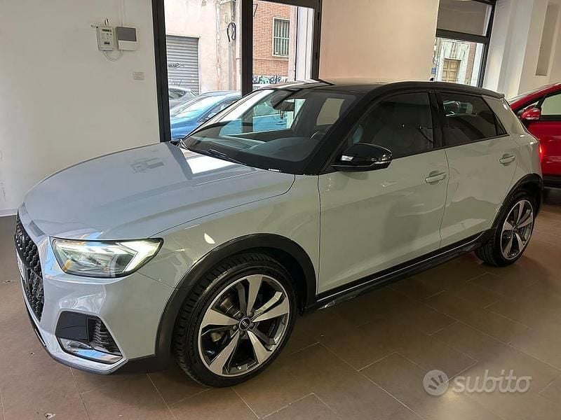 Grigio Usata 2021 Audi A1 Tre volumi | 24.900 € - Immagine 1/4
