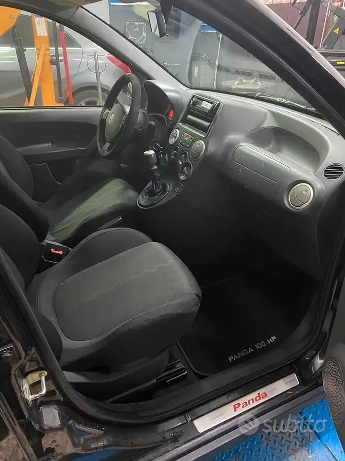 Usata Fiat Panda 101 CV (74 kW) 2007 Nero Utilitaria