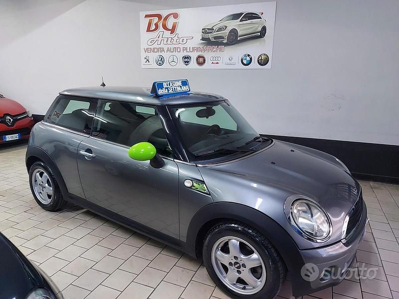 Usata Mini Cooper D 89 CV (65 kW) 2010 Grigio Utilitaria