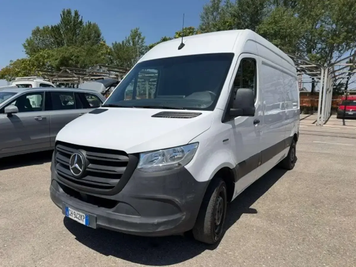 Usata Mercedes E-Sprinter 88 kW (120 CV) 2021 Bianco Furgone