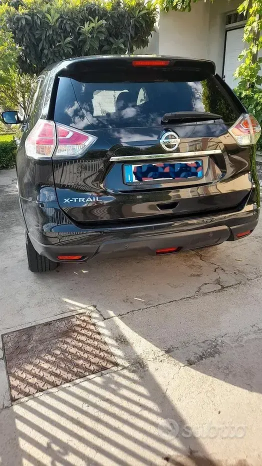 Usata Nissan X-Trail 131 CV (96 kW) 2015 Nero SUV