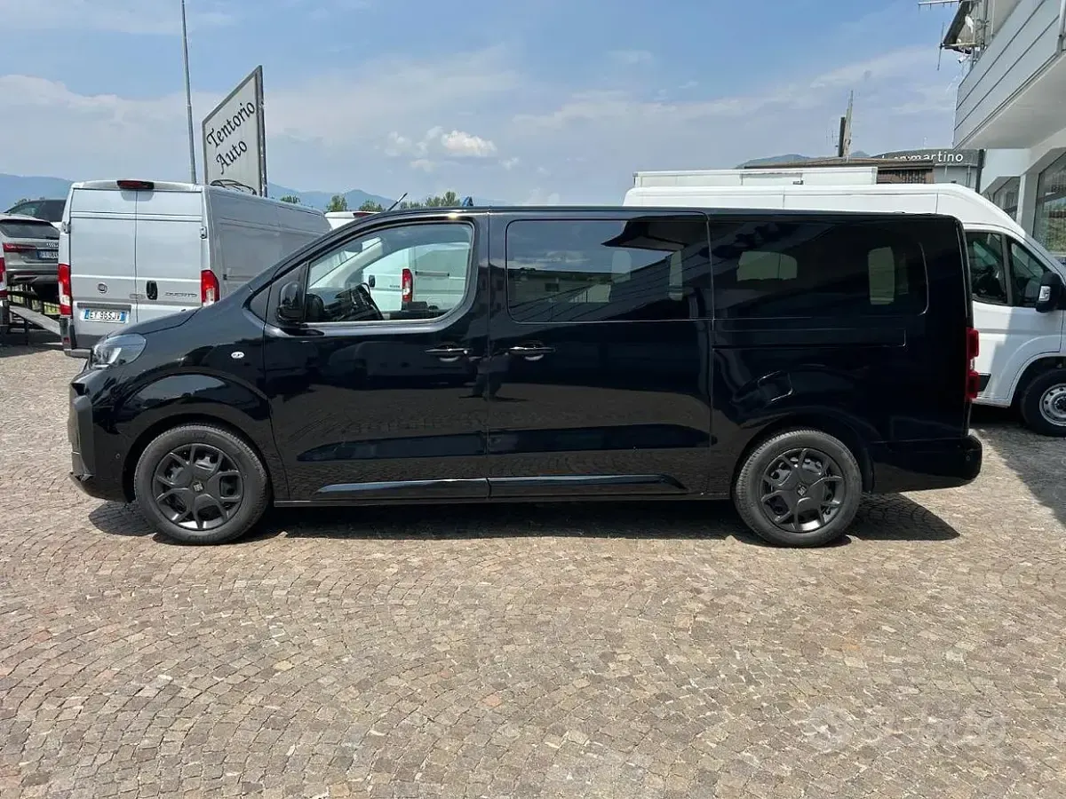 Usata Fiat Ulysse 130 kW (177 CV) 2025 Nero metallizzato Monovolume