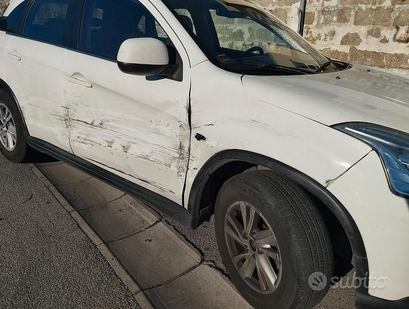 Usata Citroën C4 Aircross 117 CV (86 kW) 2014 Bianco SUV