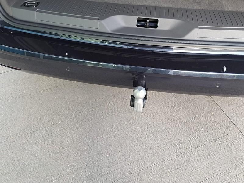 Nuova VW Multivan Life 150 CV (110 kW) 2026 Starlight blue metallizzato Furgone