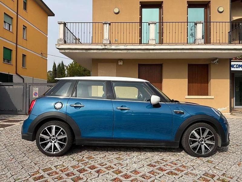 Usata Mini Cooper S Classic 178 CV (130 kW) 2021 Blu/azzurro Utilitaria