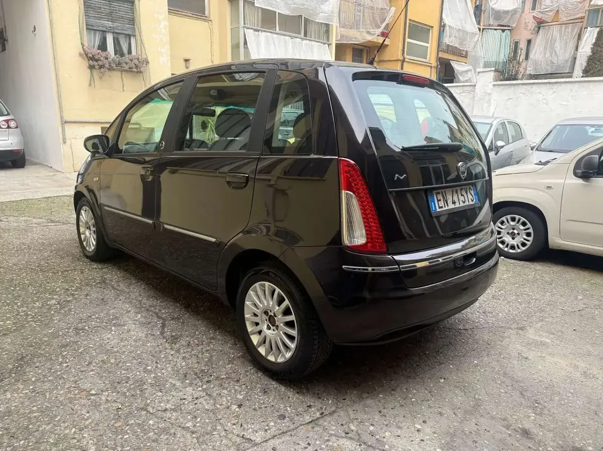 Usata Lancia Musa 77 CV (56 kW) 2012 Other Monovolume