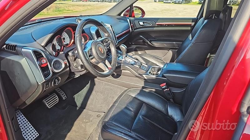 Usata Porsche Cayenne 2015 Rosso SUV
