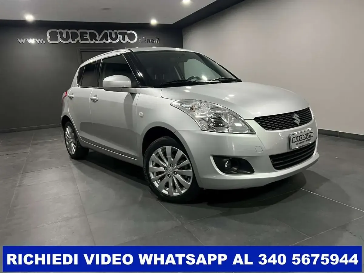 Usata Suzuki Swift Style 94 CV (69 kW) 2012 Argento Utilitaria
