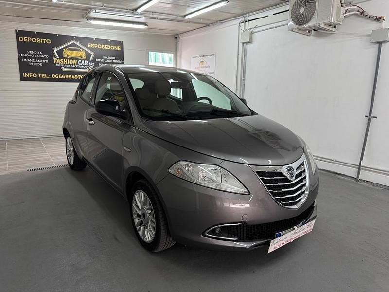 Usata Lancia Ypsilon S 95 CV (69 kW) 2014 Grigio Utilitaria