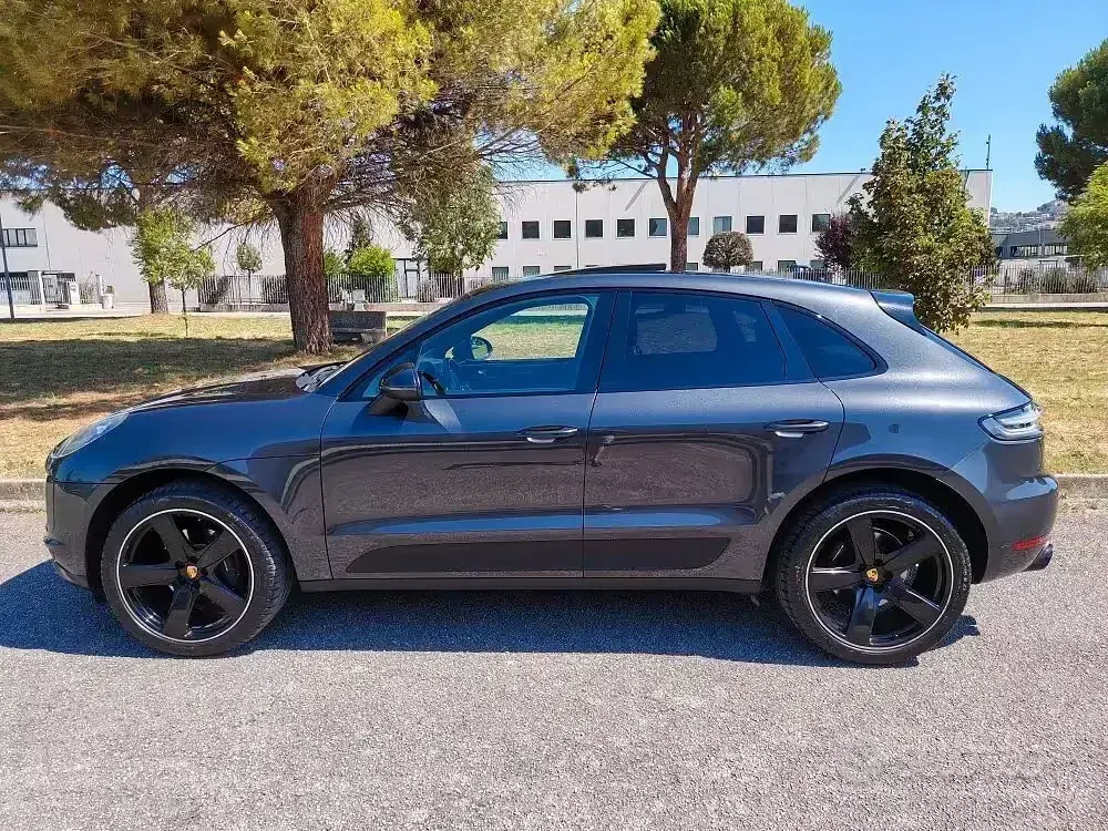 Usata Porsche Macan 245 CV (180 kW) 2019 Grigio SUV