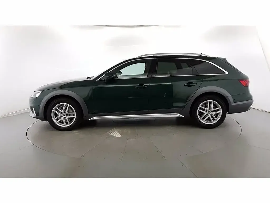 Usata Audi A4 Allroad Business 204 CV (150 kW) 2022 Verniciature personalizzate audi exclusive Station wagon