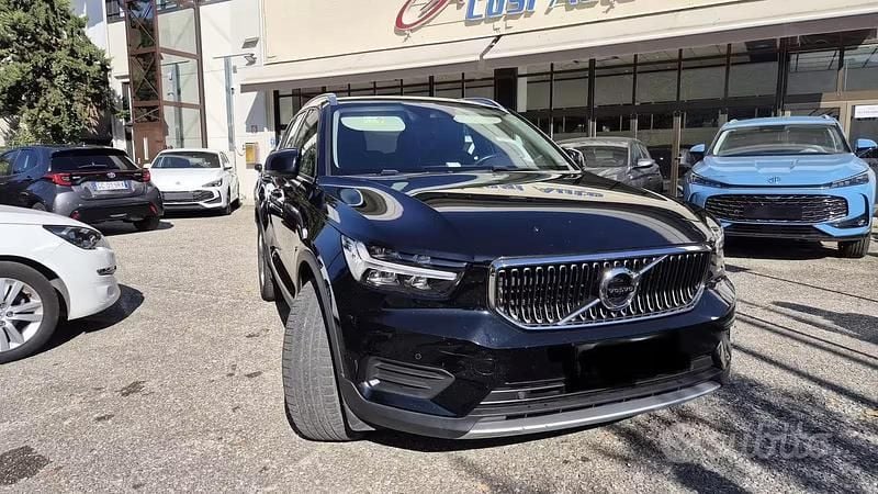 Usata Volvo XC40 Business Edition 150 CV (110 kW) 2020 Nero SUV