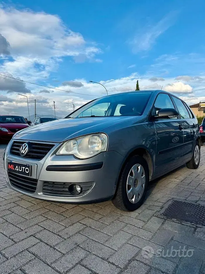 Usata VW Polo Comfortline 64 CV (47 kW) 2007 Grigio Utilitaria
