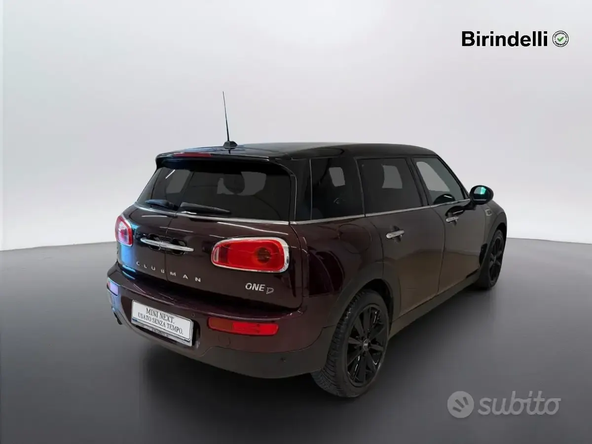 Usata Mini One Clubman 116 CV (85 kW) 2018 Pure burgundy Station wagon