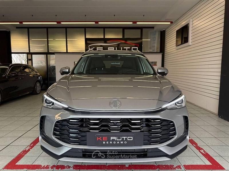 Nuova MG ZS Luxury 102 CV (75 kW) 2025 Cosmic silver SUV