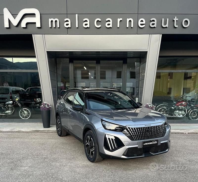 Nuova Peugeot 2008 GT 136 CV (100 kW) 2025 Grigio SUV