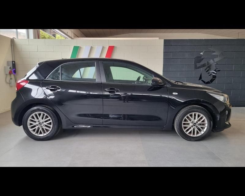 Usata Kia Rio 82 CV (60 kW) 2020 Nero Utilitaria
