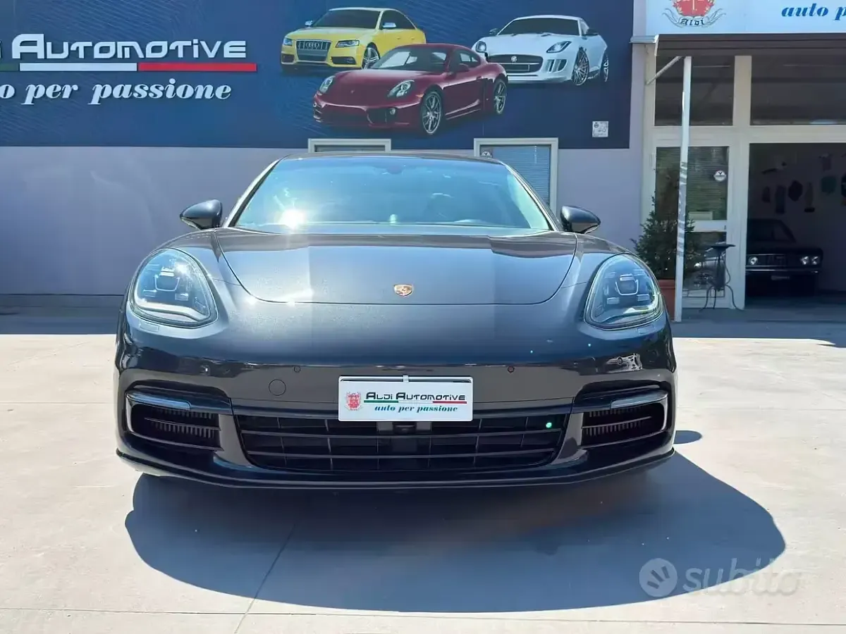 Usata Porsche Panamera 4S Diesel 422 CV (310 kW) 2017 Grigio Utilitaria