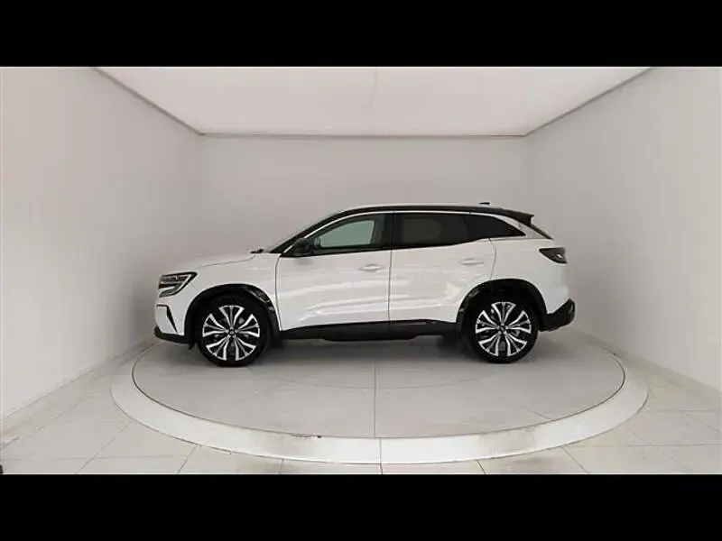 Usata Renault Austral Iconic 200 CV (147 kW) 2023 Bianco SUV