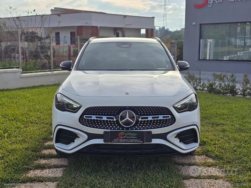Usata Mercedes GLA200 AMG line 150 CV (110 kW) 2024 Bianco SUV