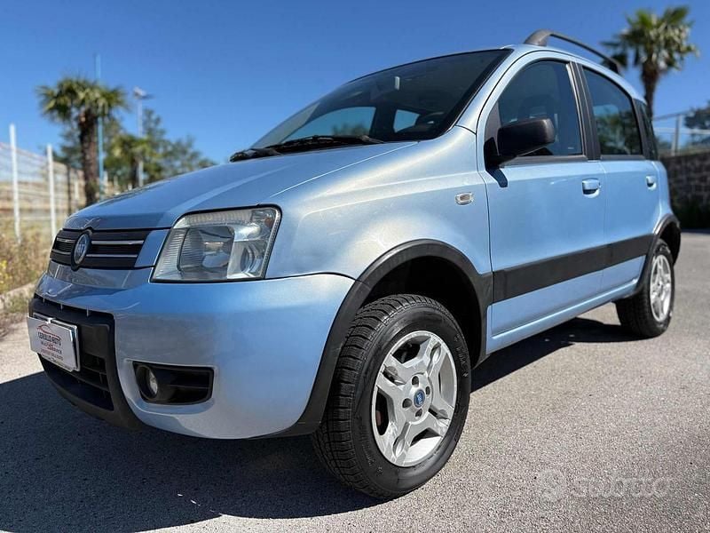 Blu Usata 2007 Fiat Panda 4x4 Climbing Due volumi | 5990 € (Buon prezzo) - Immagine 1/4