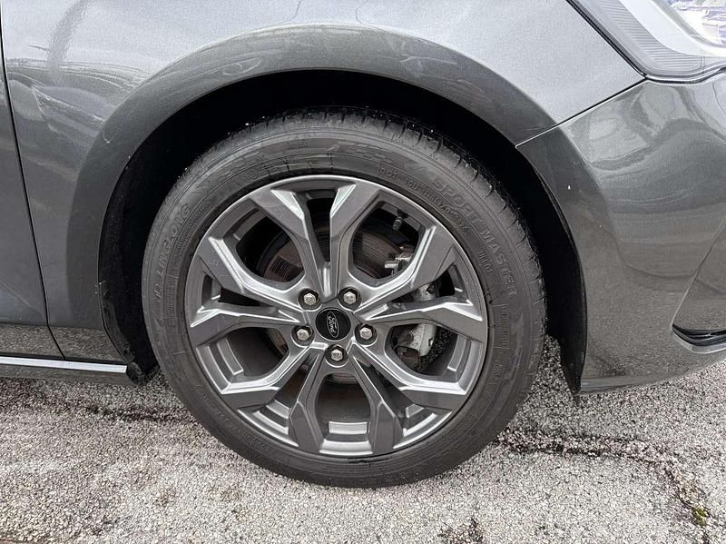 Usata Ford Focus ST-Line 125 CV (91 kW) 2023 Grigio Station wagon