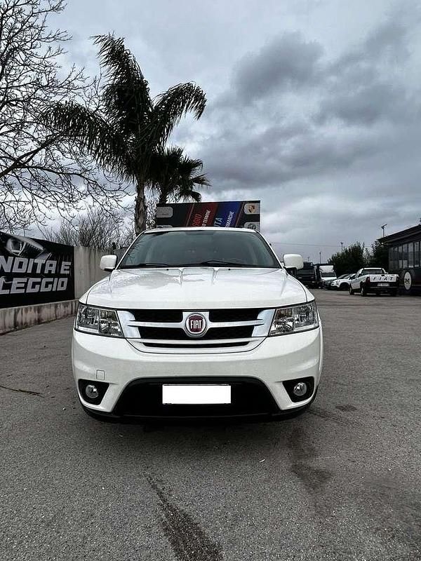 Usata Fiat Freemont Cross 140 CV (102 kW) 2015 Bianco SUV