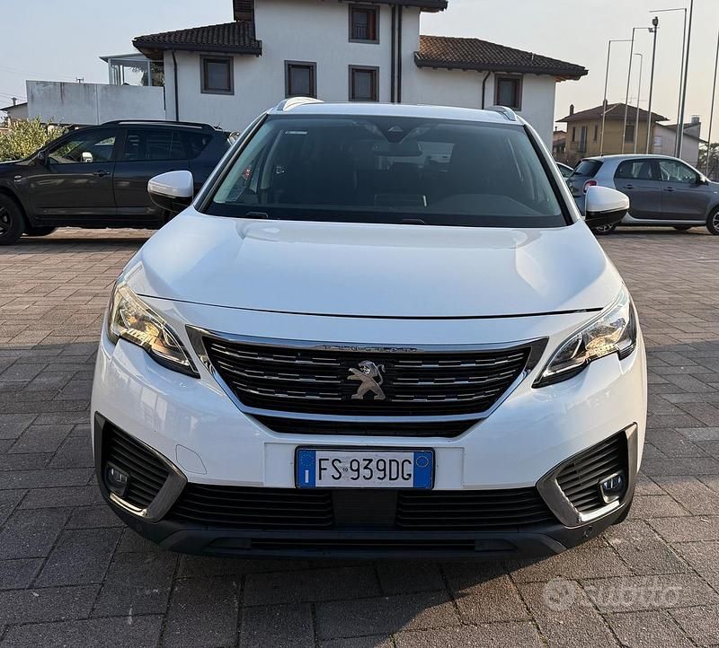 Usata Peugeot 5008 Business-Line 119 CV (87 kW) 2018 Bianco SUV