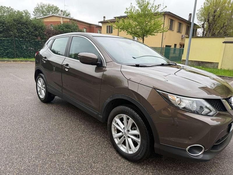 Usata Nissan Qashqai 116 CV (85 kW) 2016 Marrone SUV