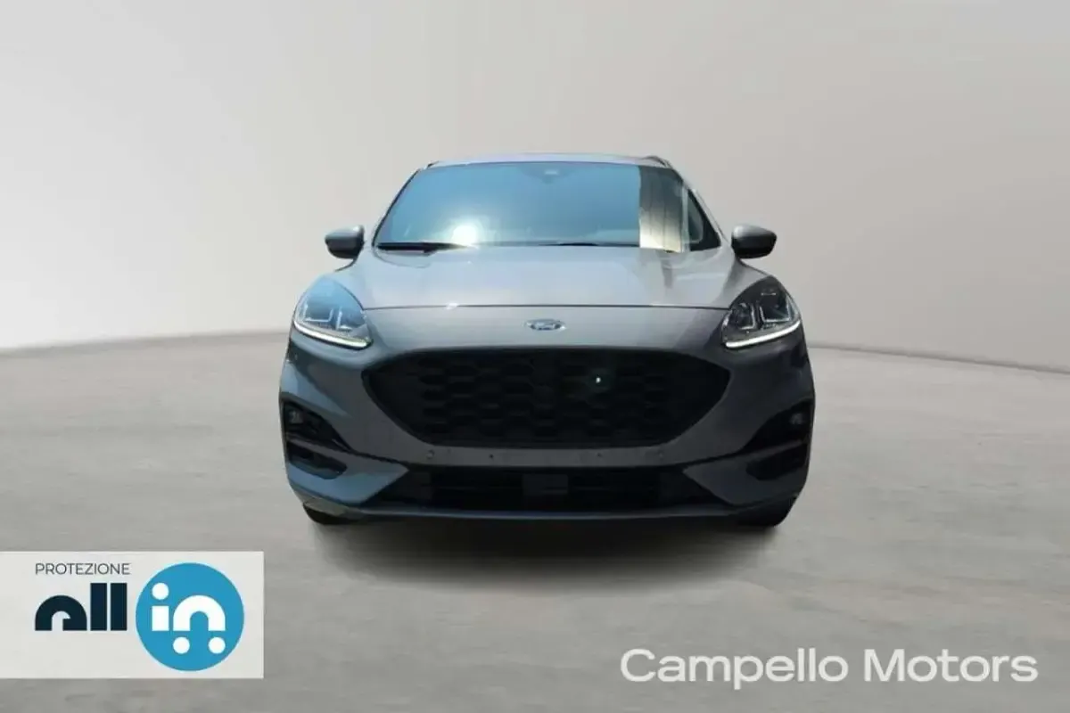 Usata Ford Kuga ST-Line 120 CV (88 kW) 2024 Grigio medio met. SUV